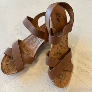 Bass Women's Tan Cork Wedge Sandals size 8 medium